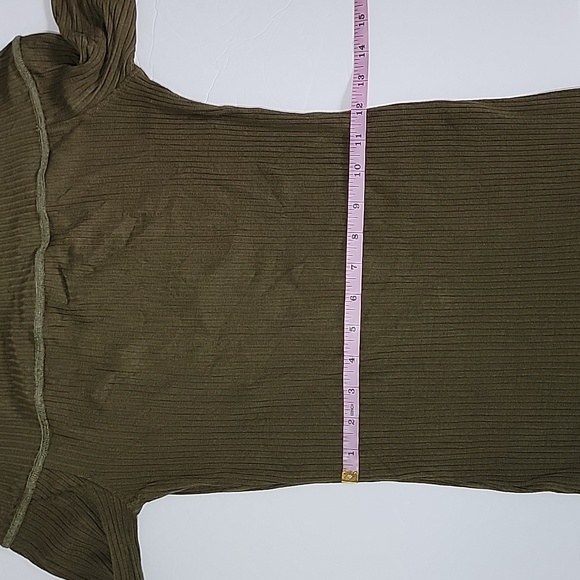 LAmade Off The Shoulder Green Dress/ S. - Picture 10 of 12